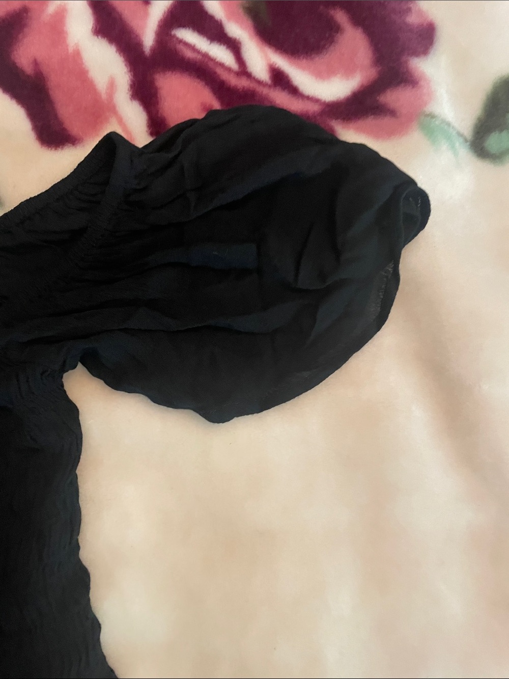 Le Chateau Black Off Shoulder Top Size SP - Picture 8 of 13